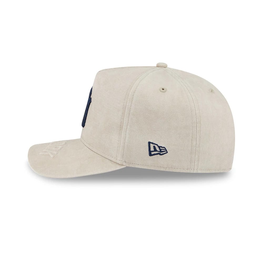 Pictured is this MLB New York Yankees 9FIFTY A-Frame Snapback cap in light beige. 5