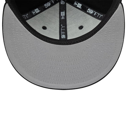 Pictured is this Gettomasa X New Era 59FIFTY Fitted cap in black. 2