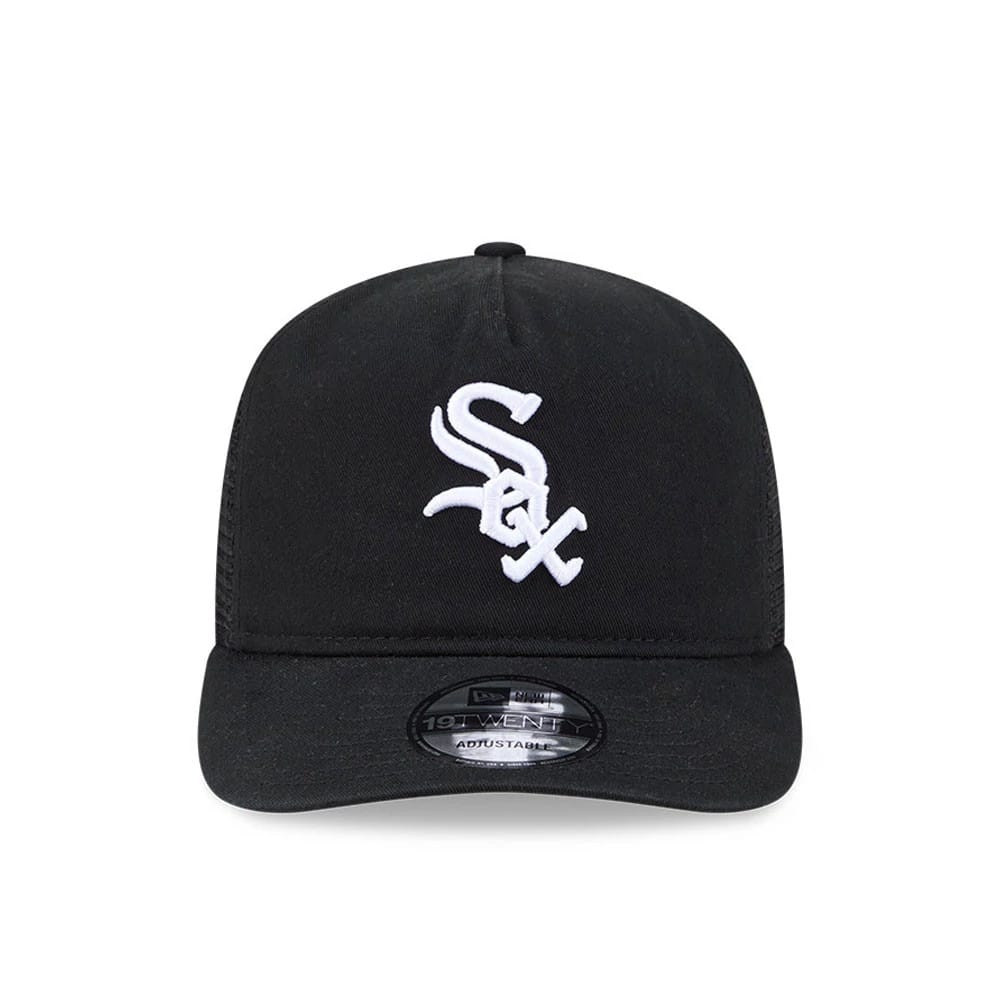 Pictured is this MLB Evergreen Chicago White Sox 19TWENTY cap in black. 3