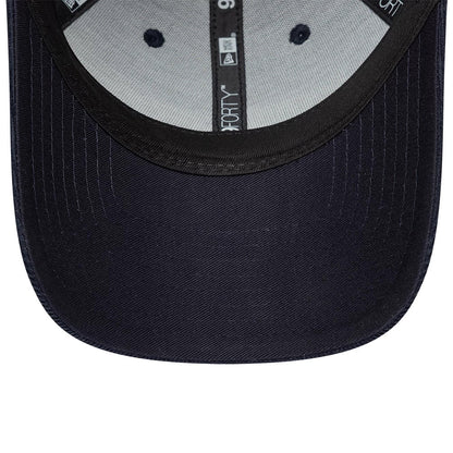 Pictured is this Williams Cord 9FORTY cap in navy. 5