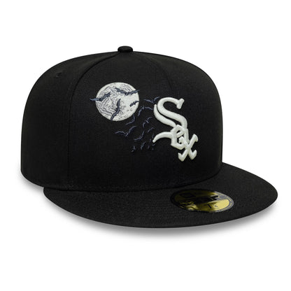 Pictured is this MLB Bats Chicago White Sox 59FIFTY Fitted cap in black. 1