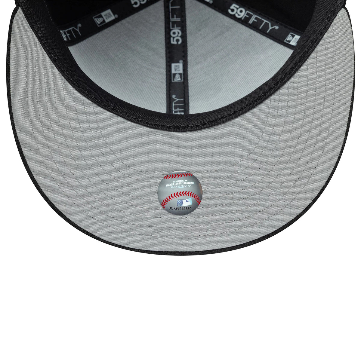 Pictured is this MLB Bats Chicago White Sox 59FIFTY Fitted cap in black. 2