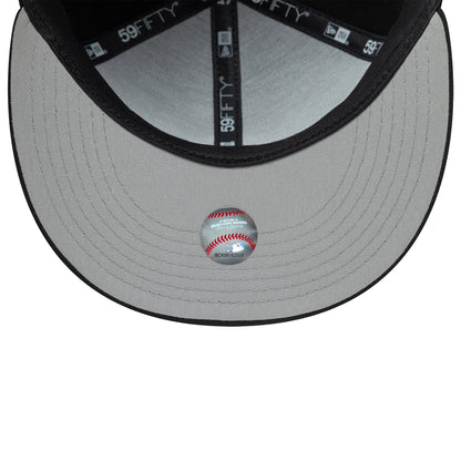 Pictured is this MLB Bats New York Yankees 59FIFTY Fitted cap in black. 2