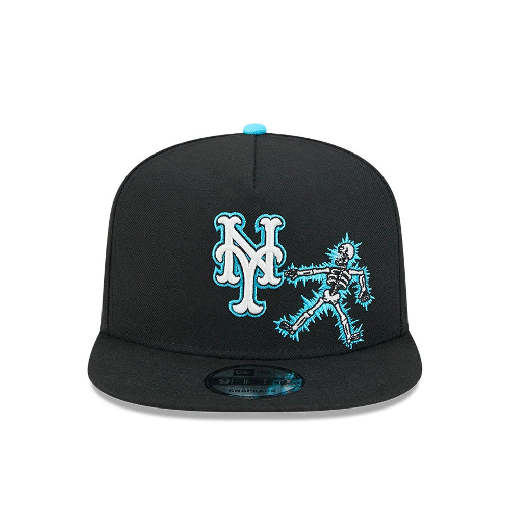 Pictured is this MLB Electrocute New York Mets 9FIFTY A-Frame Snapback cap in black. 3