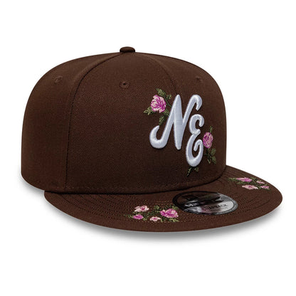 Pictured is this New Era Floral 9FIFTY Snapback cap in dark brown. 4