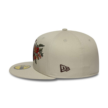 Pictured is this MLB Floral Chicago White Sox 59FIFTY Fitted cap in light beige. 5