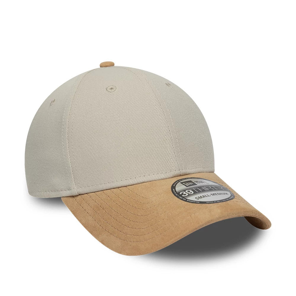 Pictured is this New Era Suede Visor 39THIRTY Stretch Fit cap in light beige. 3