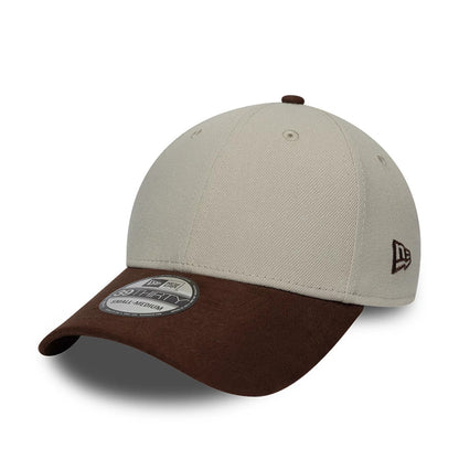 Pictured is this New Era Suede Visor 39THIRTY Stretch Fit cap in light beige. 1