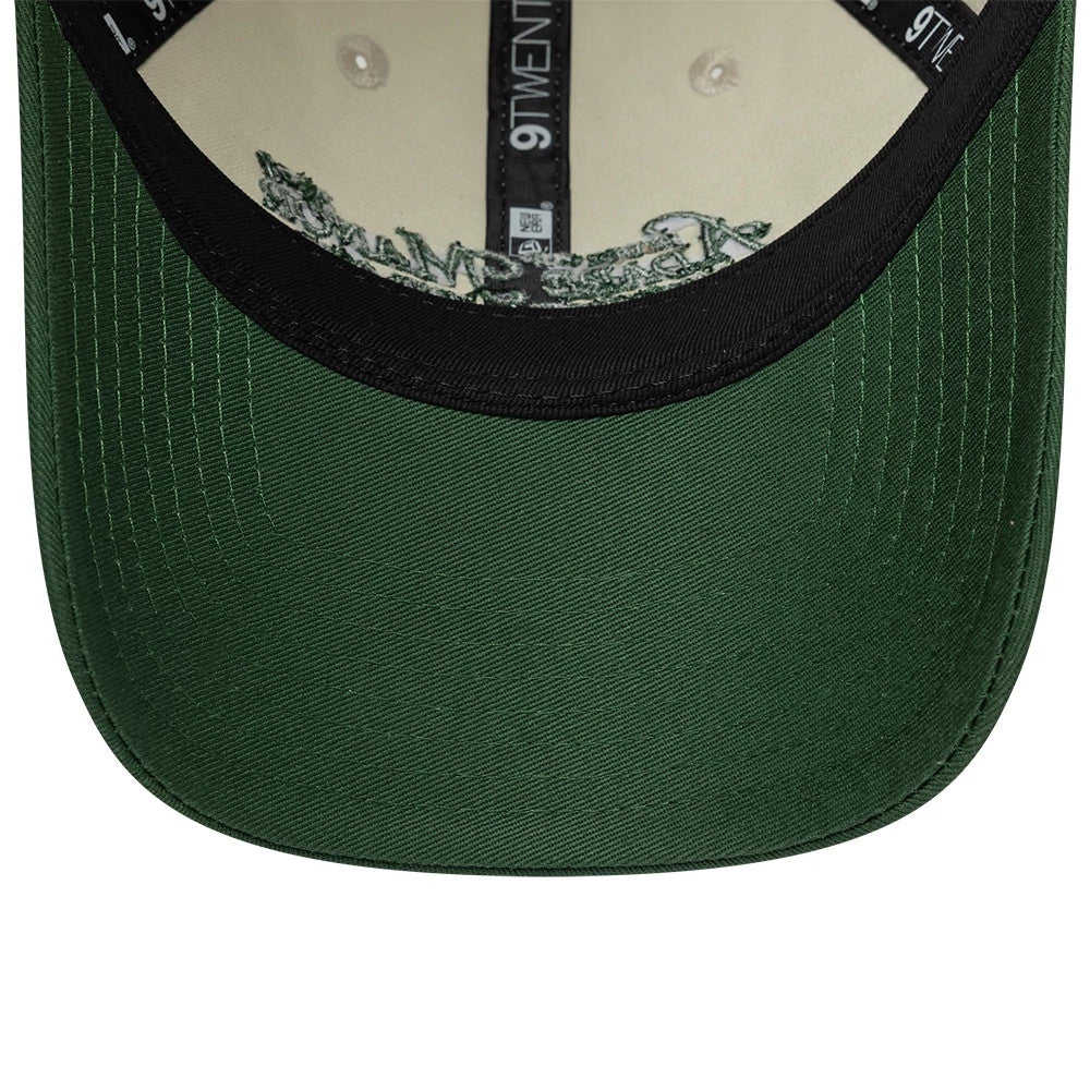 Pictured is this Ryder Cup 2027 Contrast 9TWENTY cap in dark green. 7