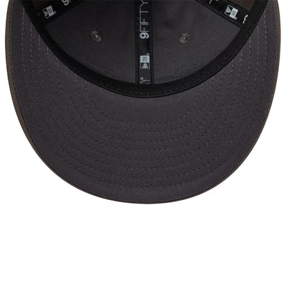 Pictured is this Ryder Cup 2027 Herringbone Retro Crown 9FIFTY cap in grey. 7
