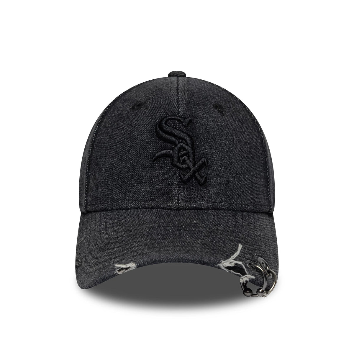 Chicago White Sox MLB Hardware Black New Era 9FORTY Adjustable Denim Cap, front view showing the black embroidered Sox logo on the structured denim crown, with distressed on the visor and a silver chain accent on the visor edge.