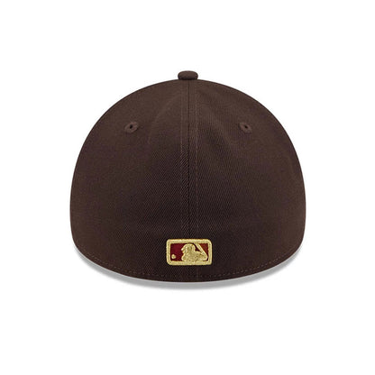 Atlanta Braves MLB Fall Story Dark Brown New Era 59FORTY A-Frame Fitted Cap, rear view showing the embroidered gold and dark red MLB Batterman logo centred at the back, with dark brown eyelets on the structured brown crown.