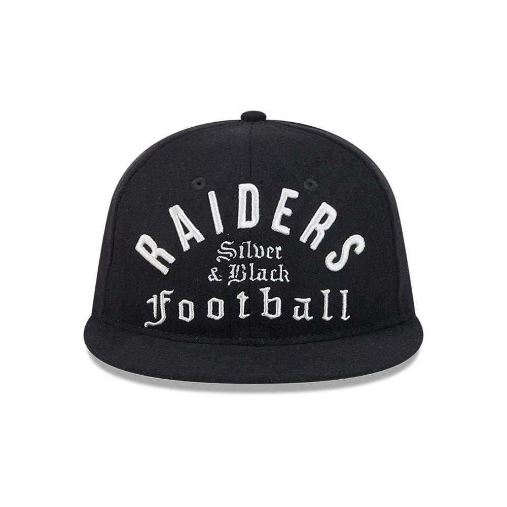 Las Vegas Raiders NFL Historic Arch Black Retro Crown New Era 59FIFTY Fitted Cap, front view showing raised white embroidered Raiders text in arched style, with Silver & Black Football below, on a flat black visor.