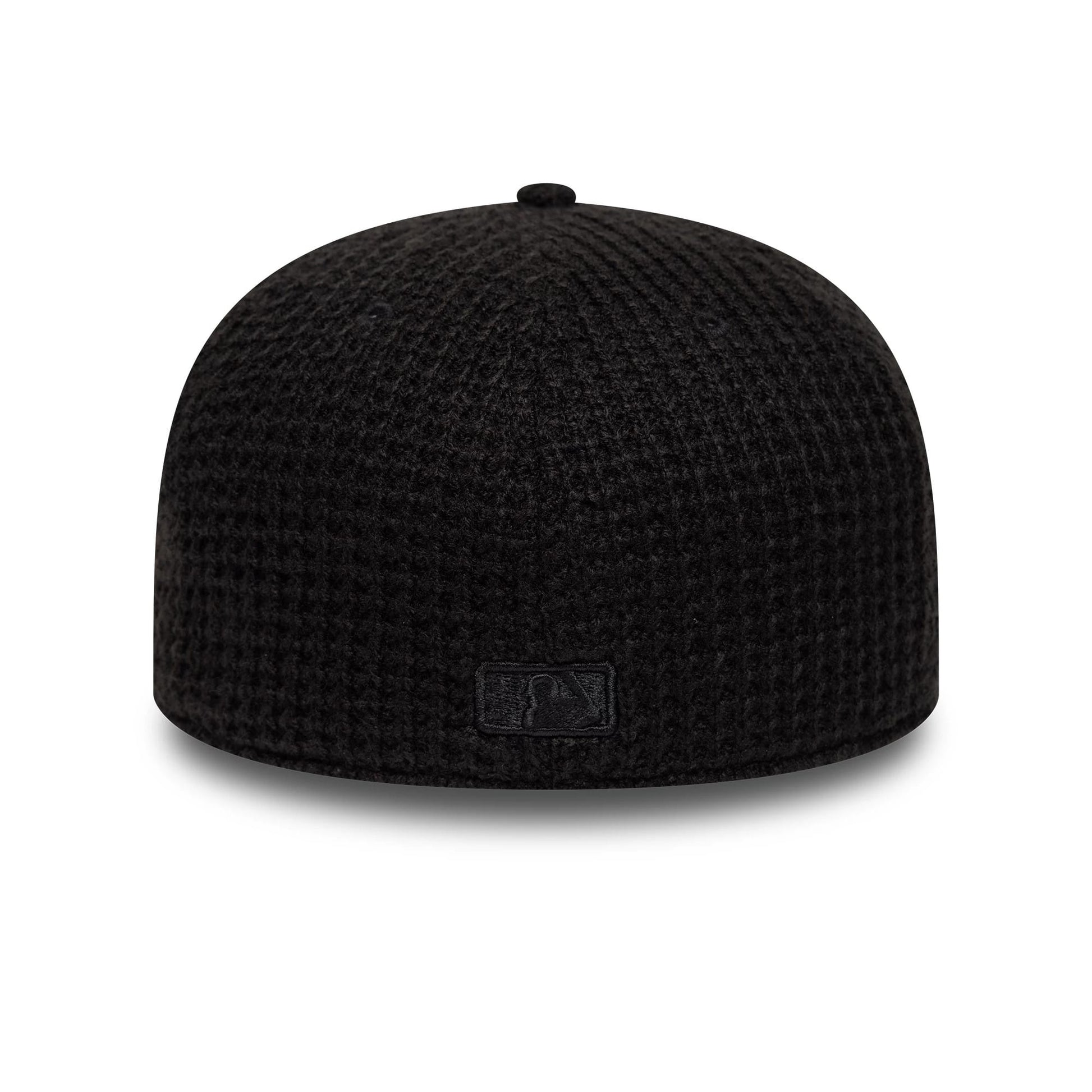 Pictured is this MLB Knitted Chicago White Sox 59FIFTY Fitted cap in black. 6
