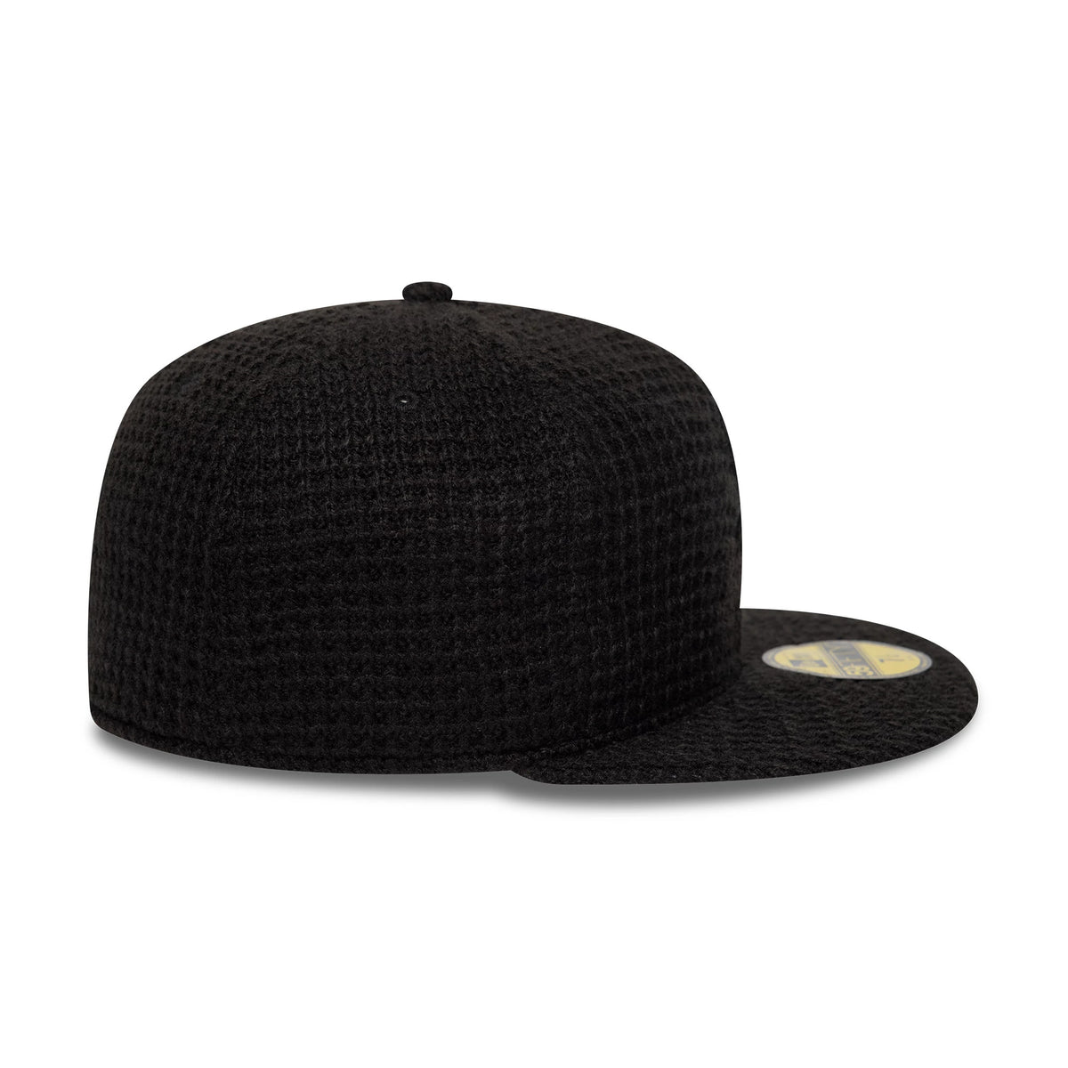 Pictured is this MLB Knitted Chicago White Sox 59FIFTY Fitted cap in black. 4