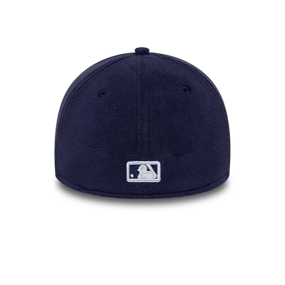 Pictured is this MLB Fleece LA Dodgers 39THIRTY Stretch Fit cap in navy. 4