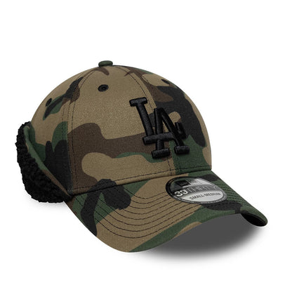 Pictured is this MLB LA Dodgers 39THIRTY Downflap Stretch Fit cap in black. 3
