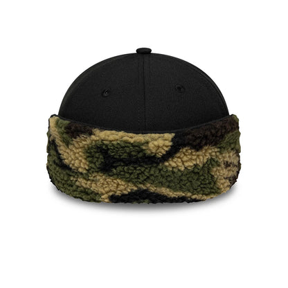 Pictured is this MLB LA Dodgers 39THIRTY Downflap Stretch Fit cap in black. 6