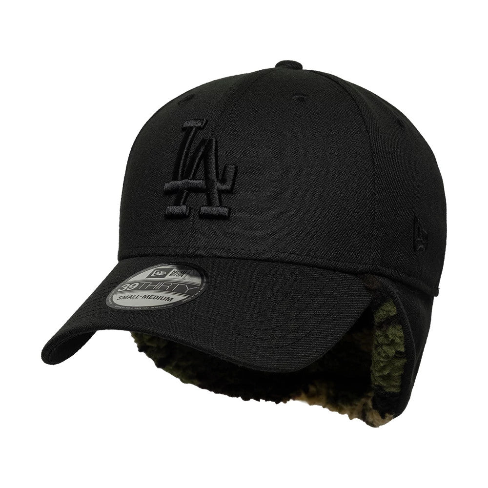 Pictured is this MLB LA Dodgers 39THIRTY Downflap Stretch Fit cap in black. 4
