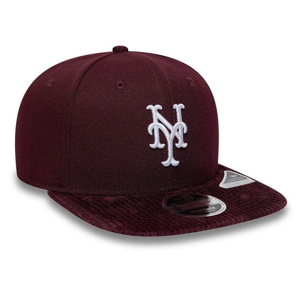 Pictured is this MLB Cord Visor New York Mets 9FIFTY Original Fit Snapback cap in dark purple. 3