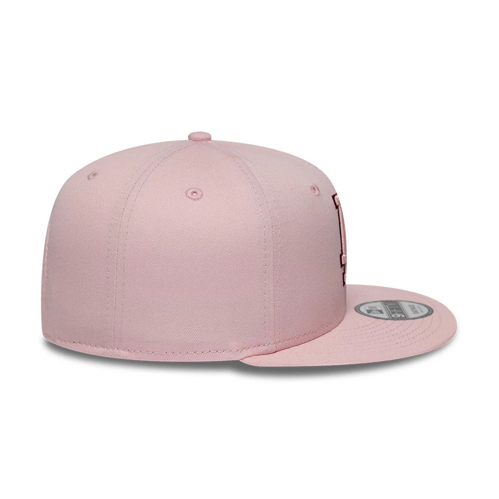 Pictured is this MLB Outline LA Dodgers 9FIFTY Snapback cap in pastel pink. 5