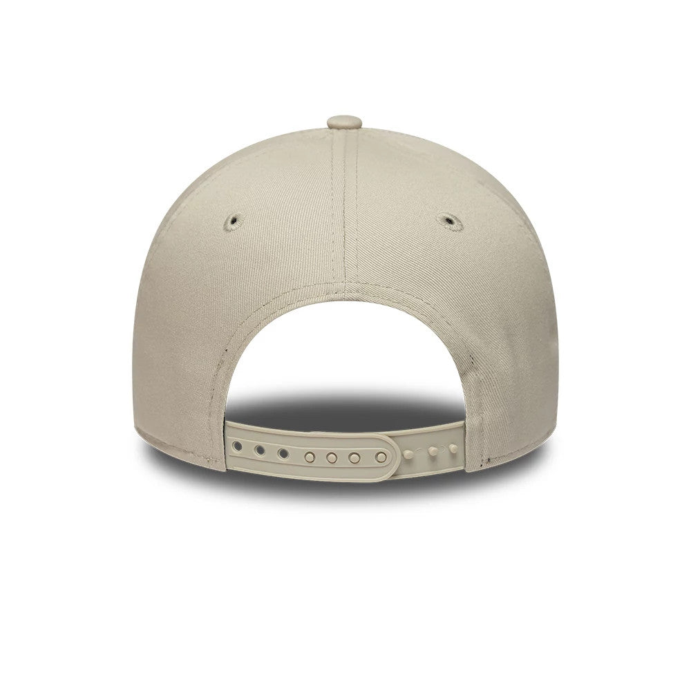 Pictured is this MLB Team Outline Chicago White Sox 9FORTY E-Frame cap in light beige. 6