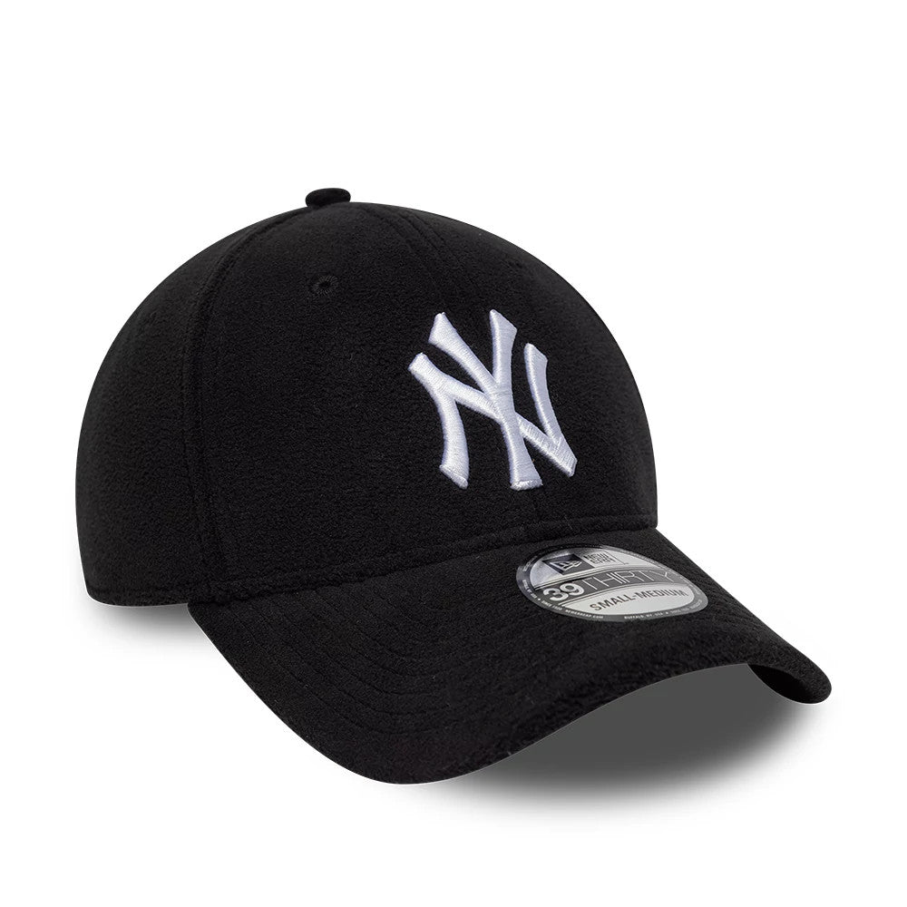 Pictured is this MLB Fleece New York Yankees 39THIRTY Stretch Fit cap in black. 3