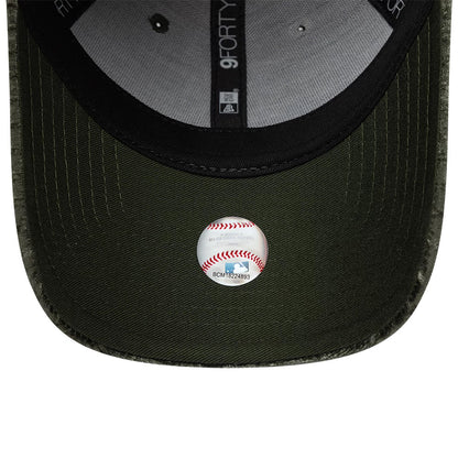 Pictured is this Womens MLB Velour New York Mets 9FORTY cap in green. 7