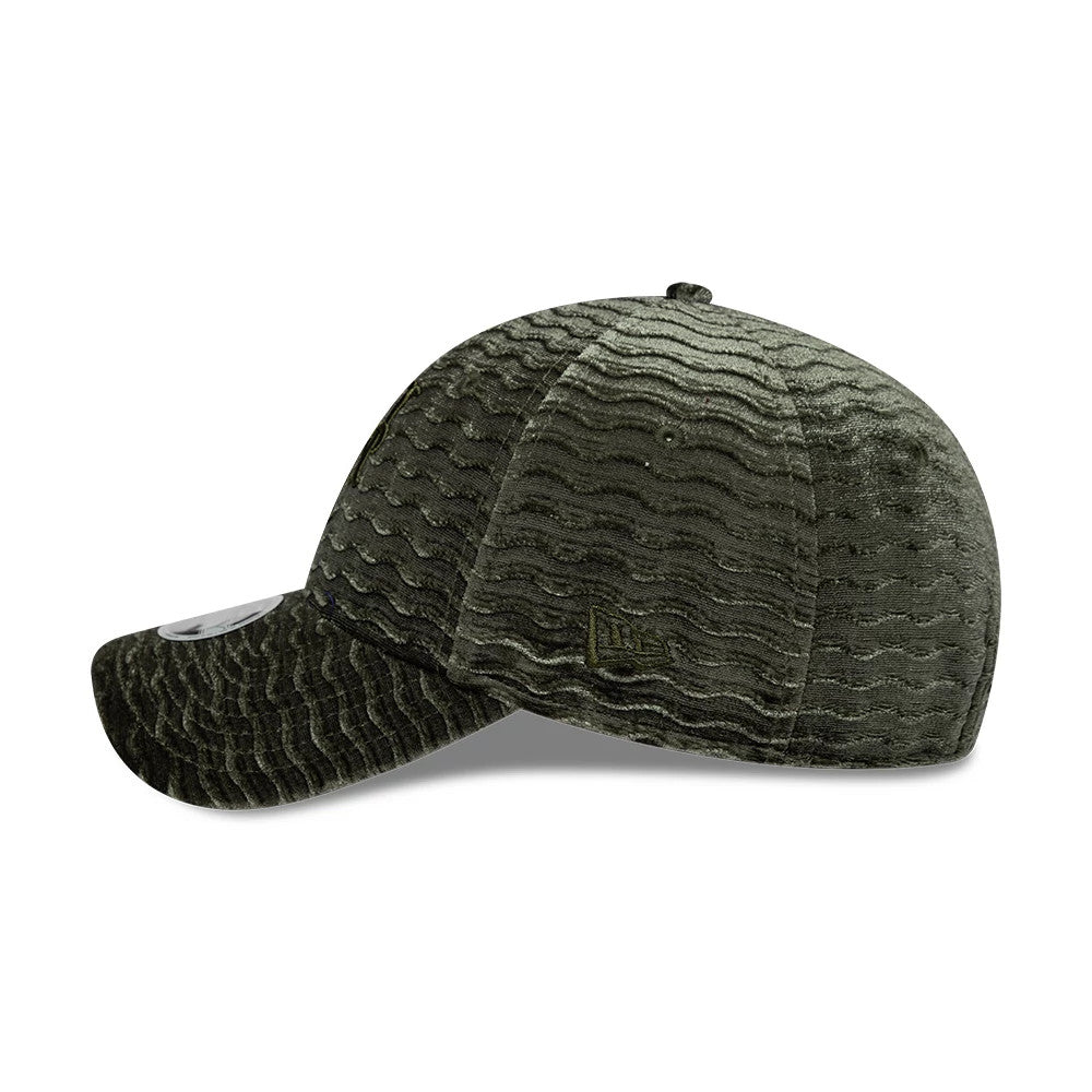 Pictured is this Womens MLB Velour New York Mets 9FORTY cap in green. 6