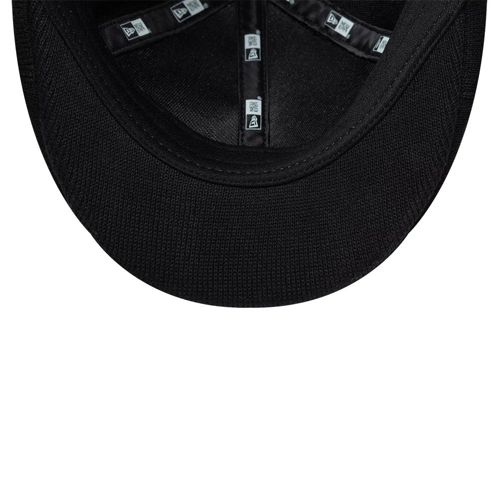 Pictured is this MLB Knitted New York Yankees Duckbill cap in black. 5