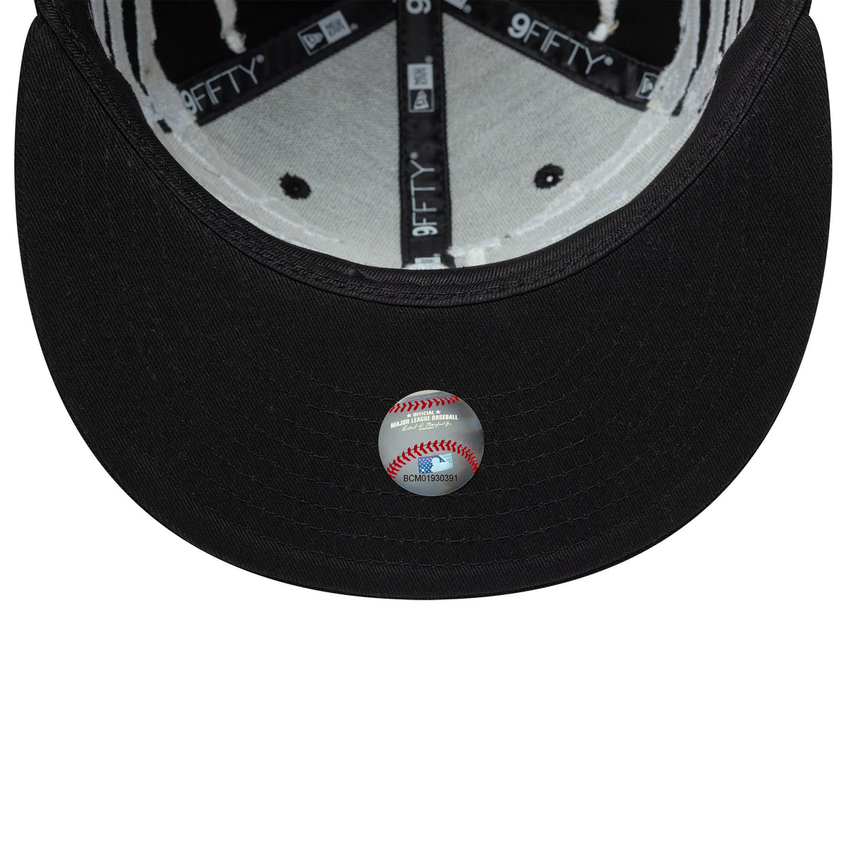 Pictured is this MLB Halloween Glow In The Dark Hands LA Dodgers 9FIFTY Snapback cap in black. 7