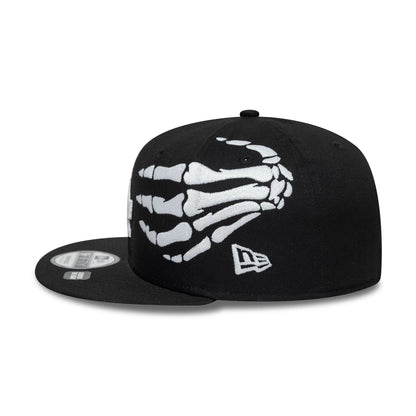 Pictured is this MLB Halloween Glow In The Dark Hands LA Dodgers 9FIFTY Snapback cap in black. 6