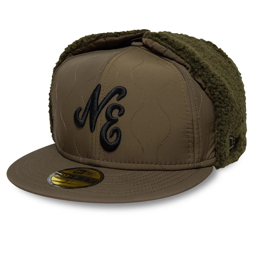 Pictured is this New Era Quilted Dogear 59FIFTY Fitted cap in Dark Green. 1