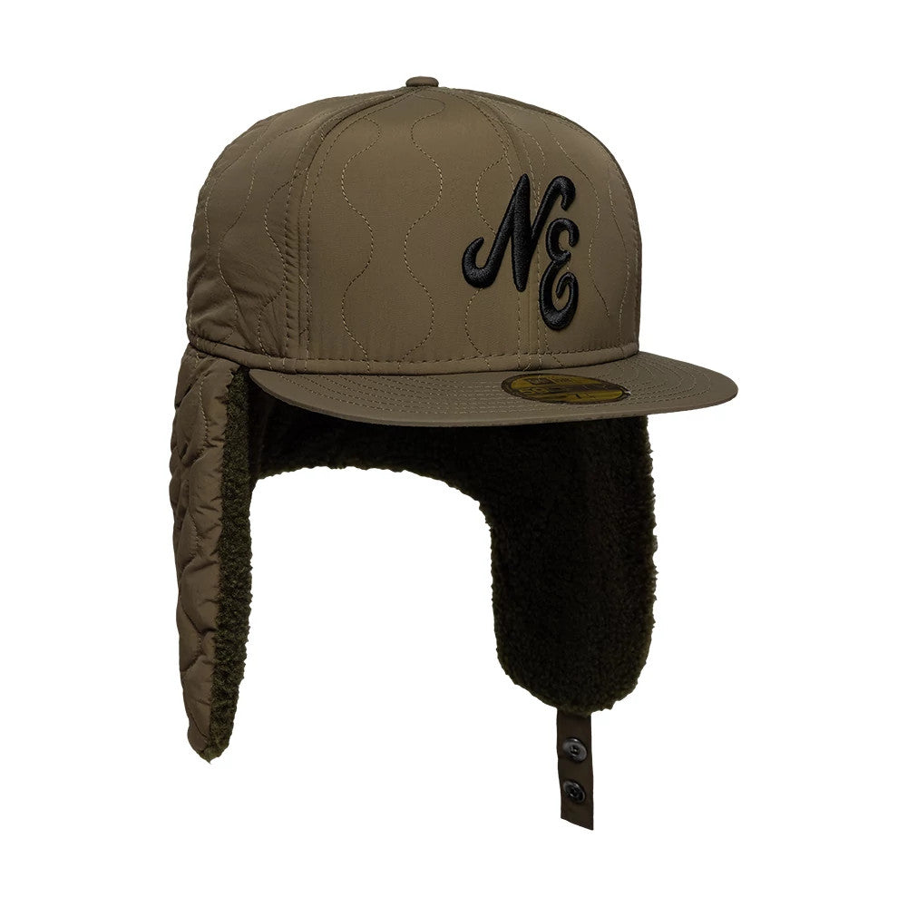 Pictured is this New Era Quilted Dogear 59FIFTY Fitted cap in Dark Green. 7
