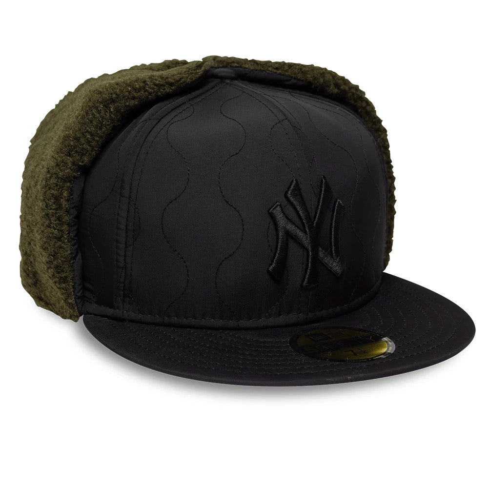 Pictured is this MLB Quilted New York Yankees Dogear 59FIFTY Fitted cap in black. 4