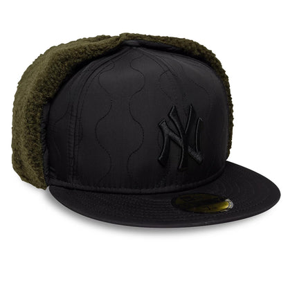 Pictured is this MLB Quilted New York Yankees Dogear 59FIFTY Fitted cap in black. 4