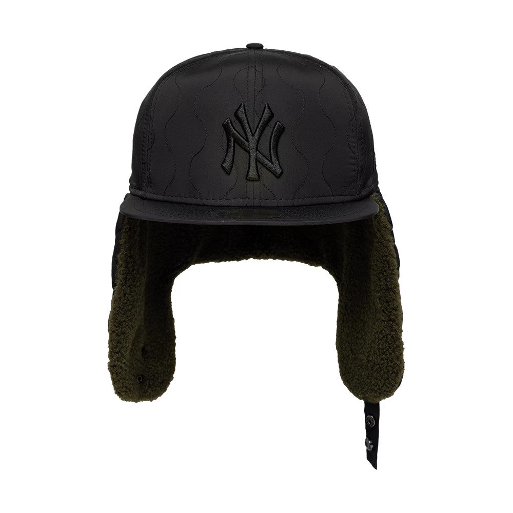 Pictured is this MLB Quilted New York Yankees Dogear 59FIFTY Fitted cap in black. 6