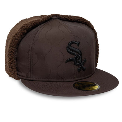 Pictured is this MLB Quilted Chicago White Sox Dogear 59FIFTY Fitted cap in dark brown. 5