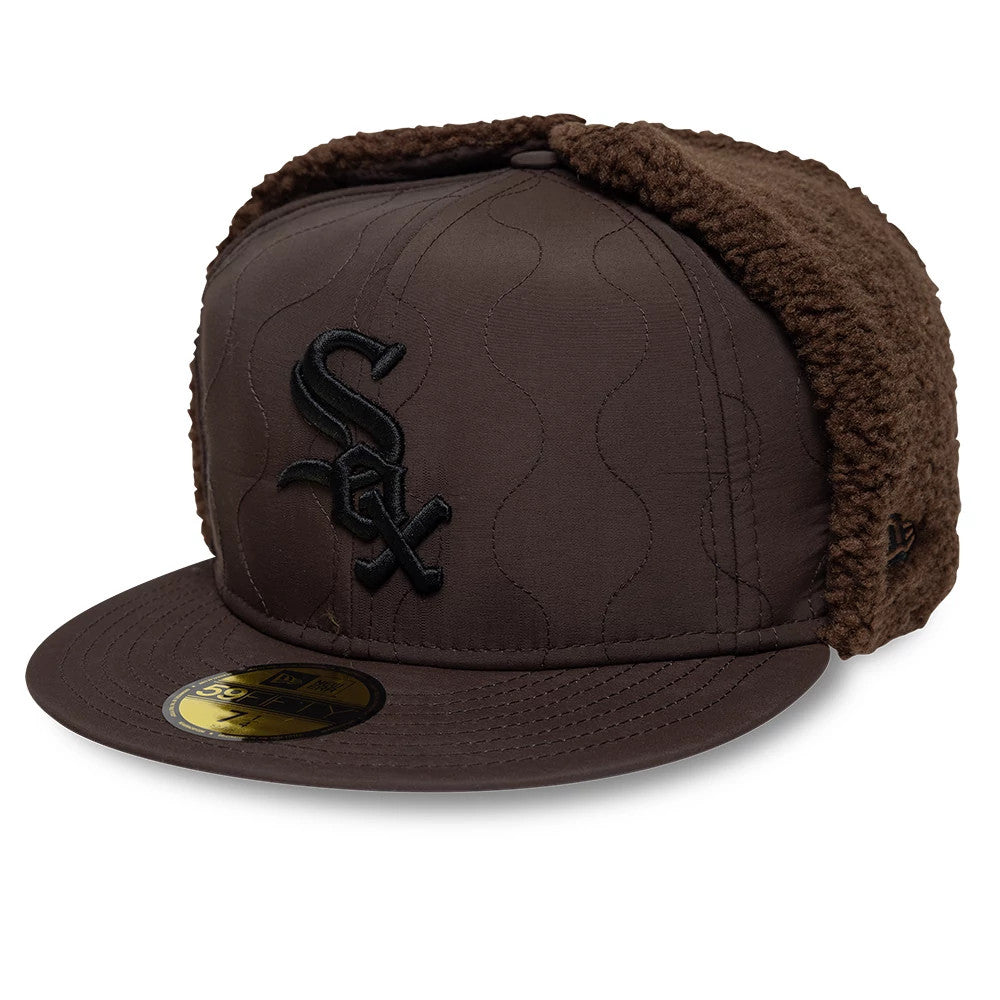 Pictured is this MLB Quilted Chicago White Sox Dogear 59FIFTY Fitted cap in dark brown. 1