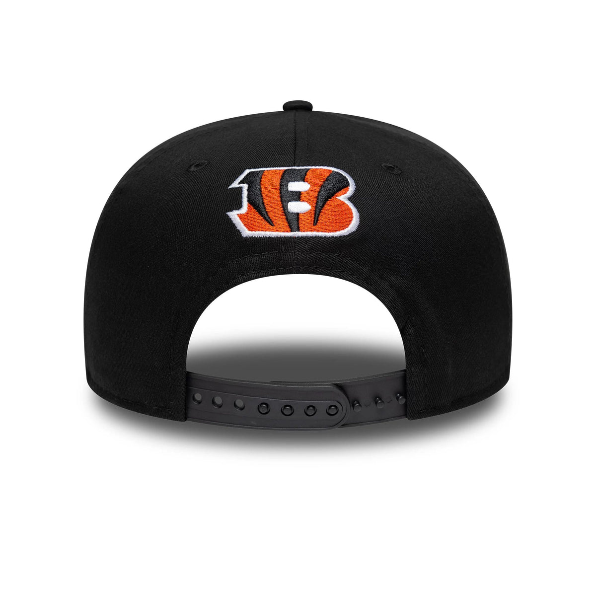 Pictured is this NFL International Series Games 2026 Madrid Cincinnati Bengals 19TWENTY cap in black. 5