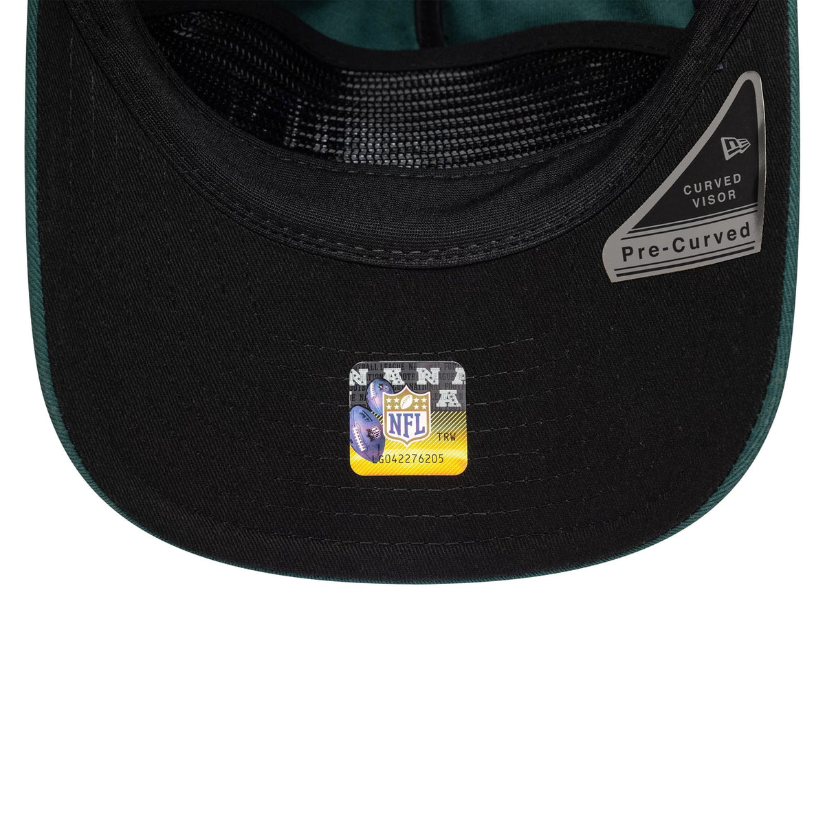 Pictured is this NFL International Series Games 2026 London Philadelphia Eagles 19TWENTY cap in dark green. 2