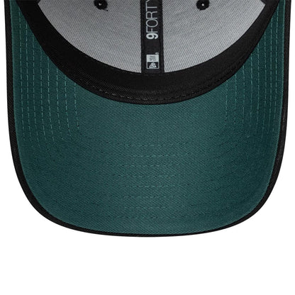 Pictured is this NFL International Series Games 2026 London Philadelphia Eagles 9FORTY cap in black. 2