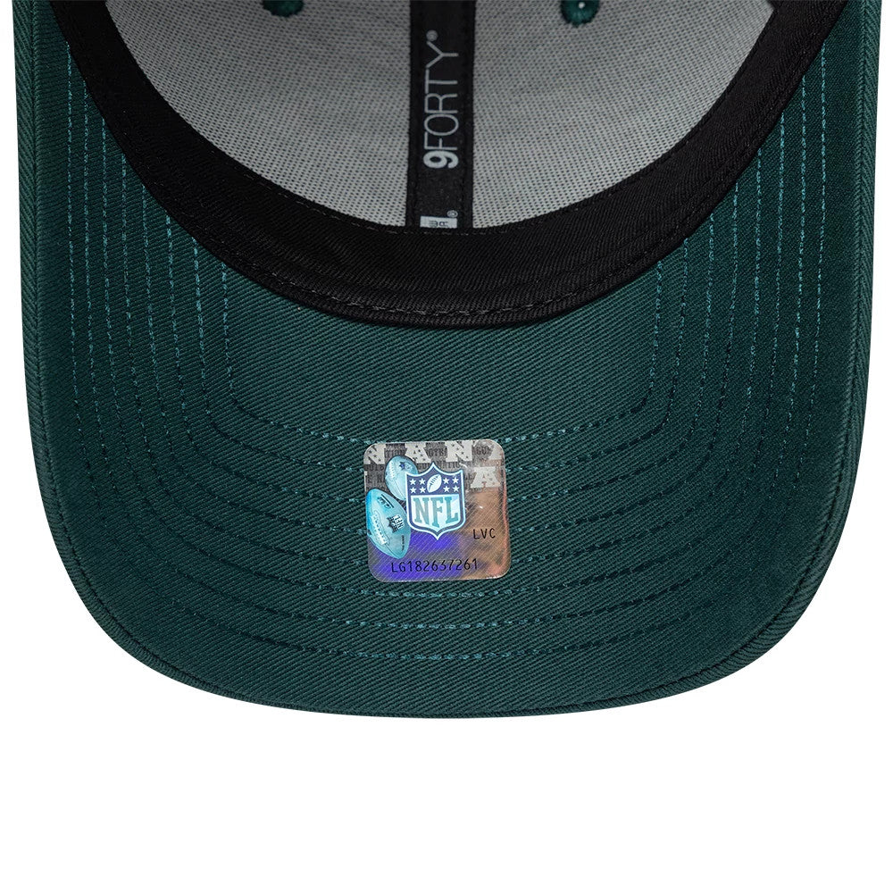 Pictured is this NFL International Games 2026 London Philadelphia Eagles 9FORTY cap in dark green. 7