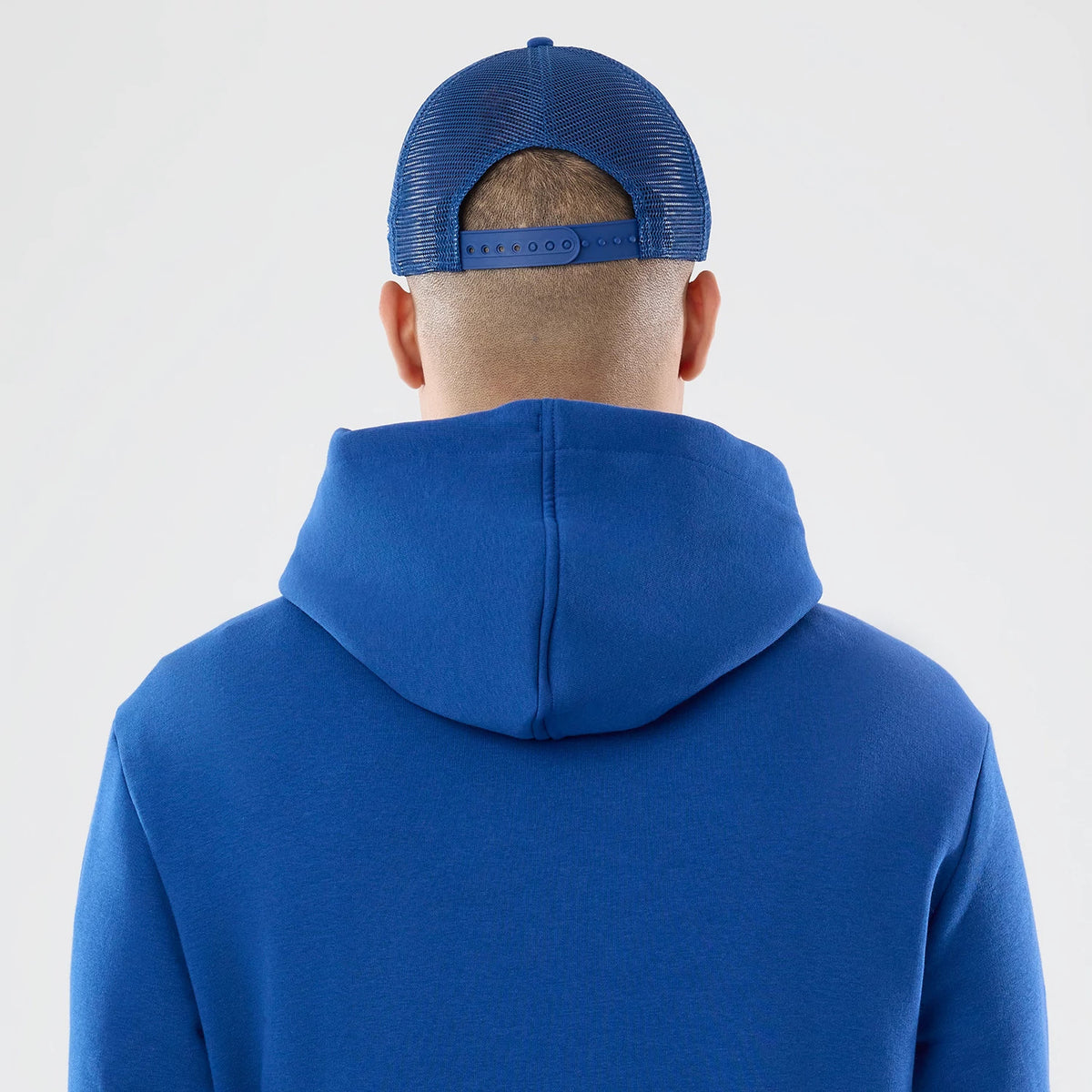 The model is wearing this NFL International Series Games 2026 Indianapolis Colts Pullover Hoodie in blue. 7
