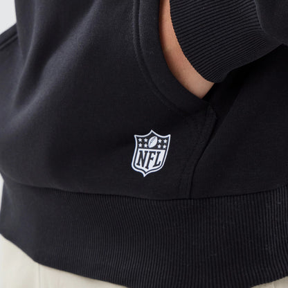 The model is wearing this NFL International Series Games 2026 Pittsburgh Steelers Pullover Hoodie in black. 4