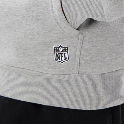 The model is wearing this NFL International Series Games 2026 New England Patriots Pullover Hoodie in grey. 4
