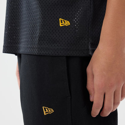 The model is wearing this NFL International Series Games 2026 Pittsburgh Steelers Mesh Jersey in black. 5