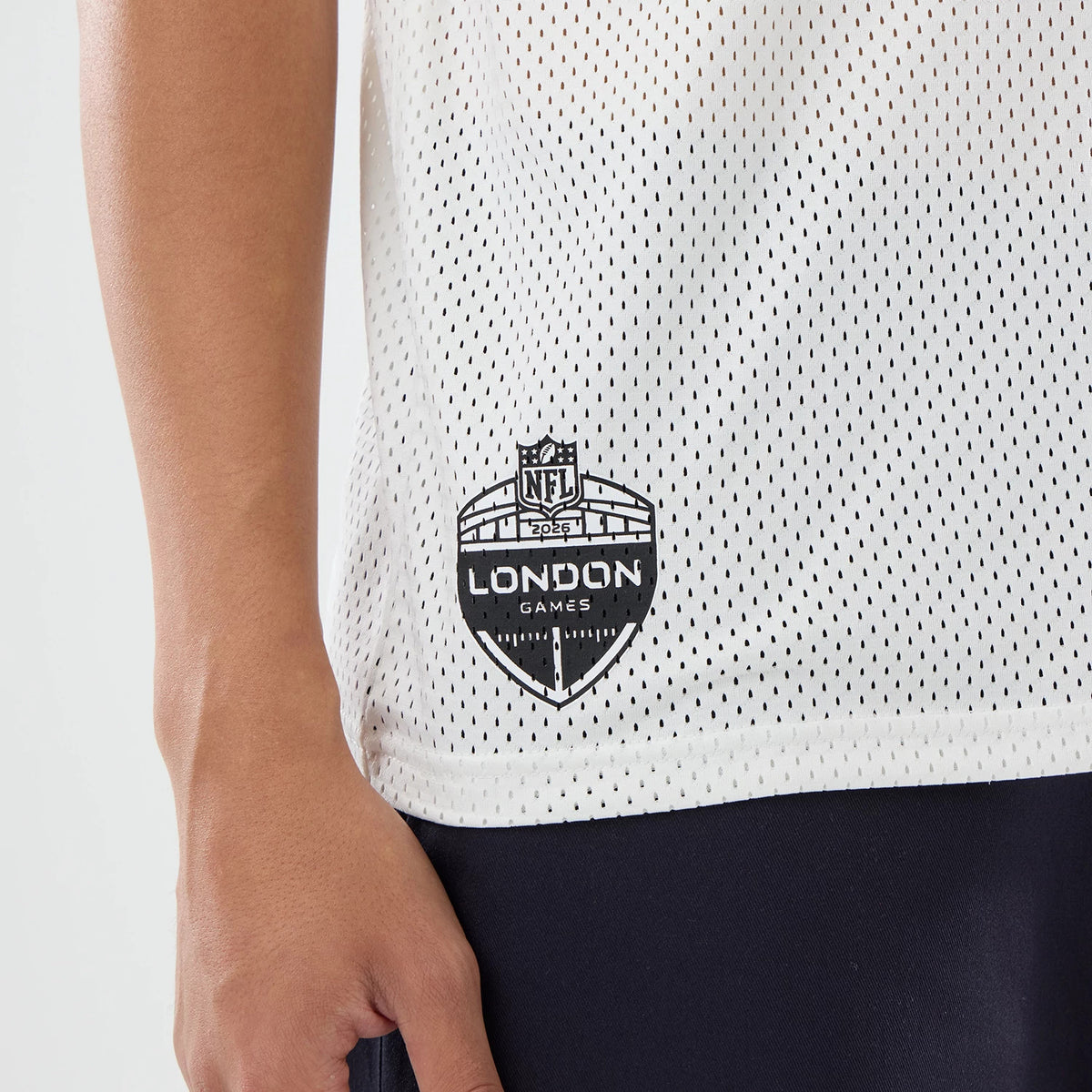 The model is wearing this NFL International Series Games 2026 Philadelphia Eagles Mesh Jersey in white. 4