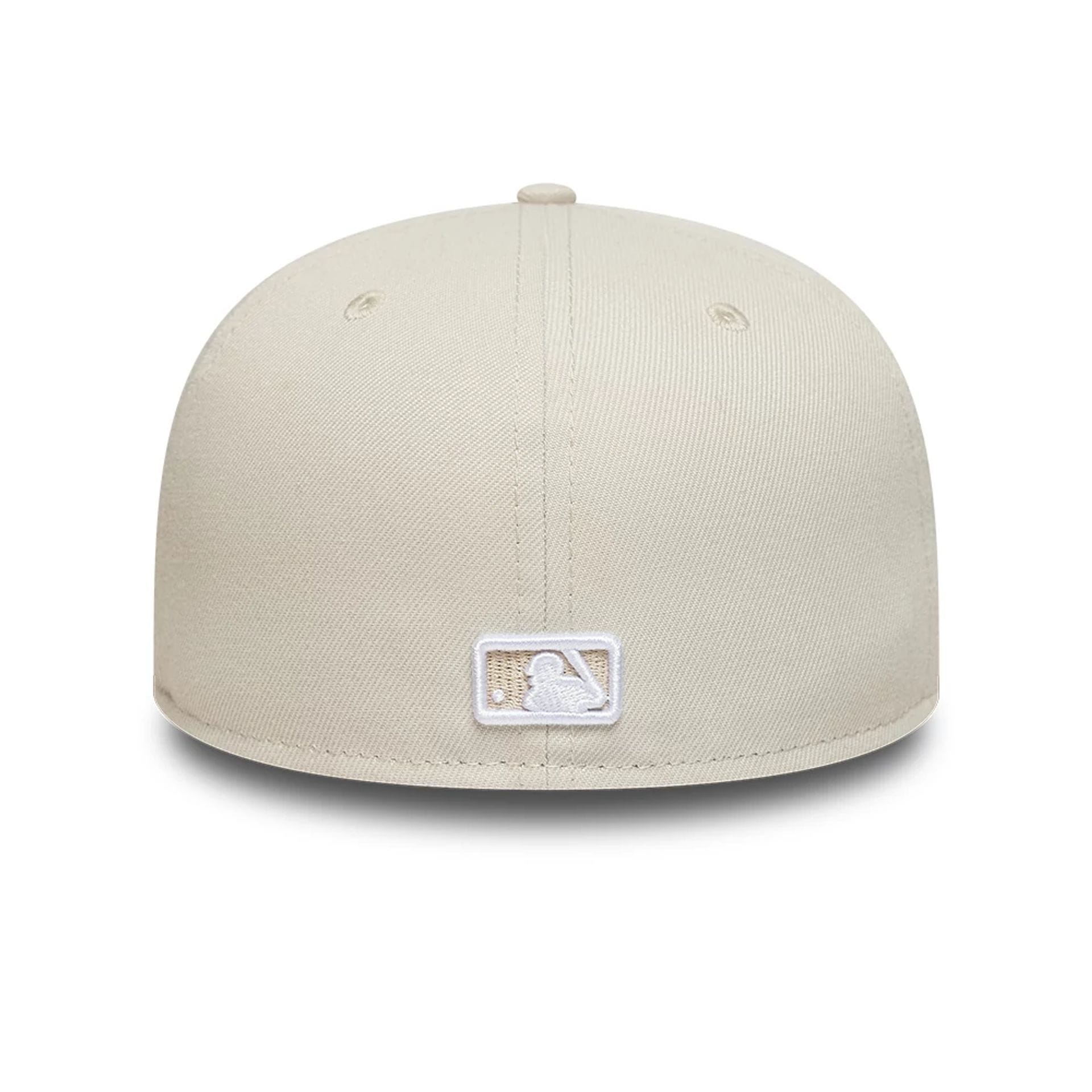 Pictured is this MLB New York Yankees 59FIFTY Fitted cap in beige. 5
