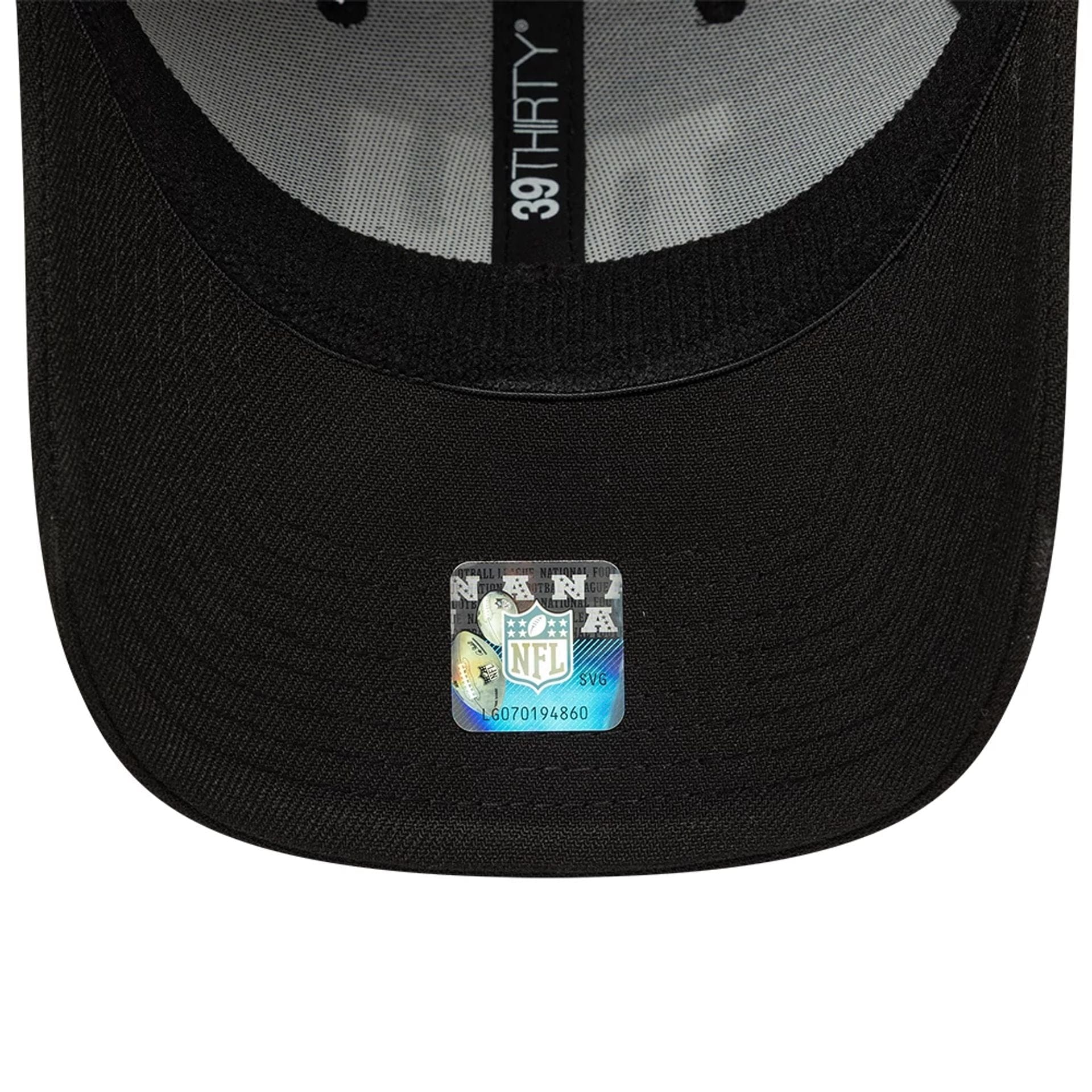 This is a New York Giants NFL Black 39THIRTY Stretch Fit Cap 7